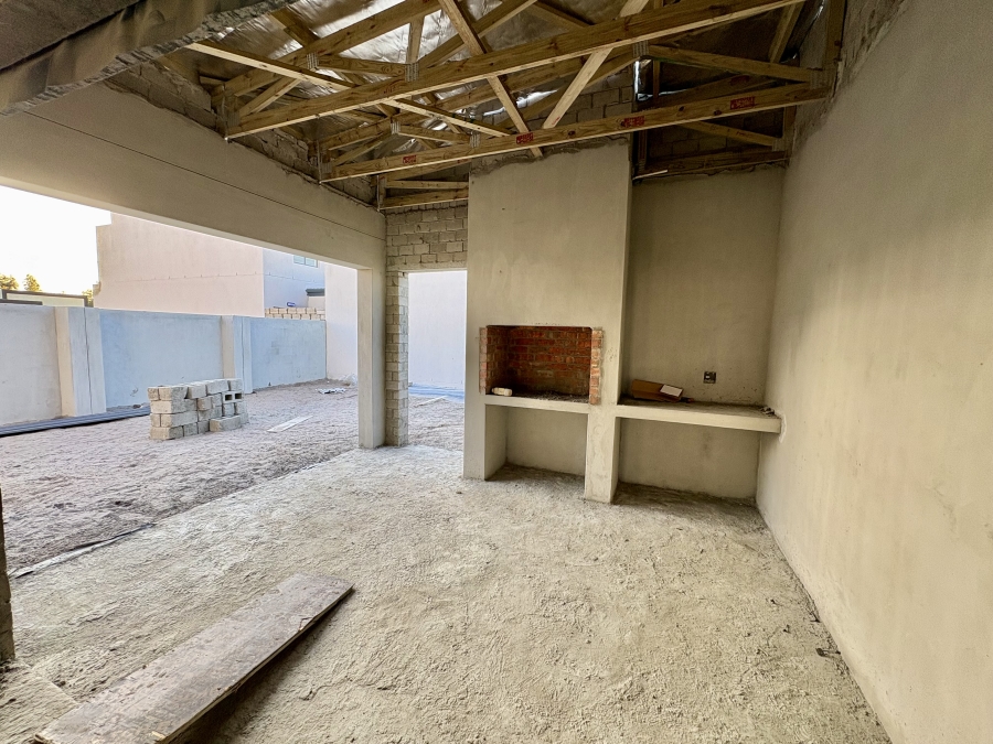 4 Bedroom Property for Sale in Sandown Western Cape